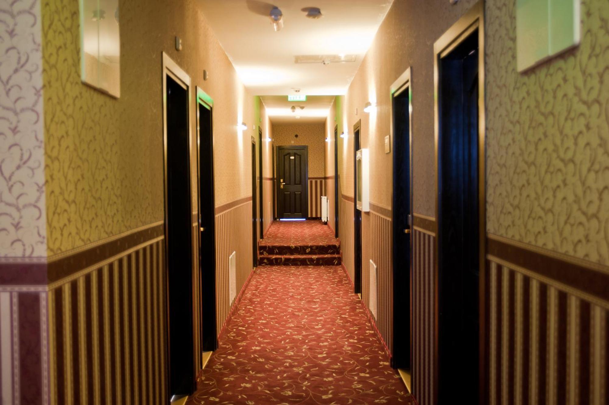 Hotel Victoria Panagyurishte Extérieur photo